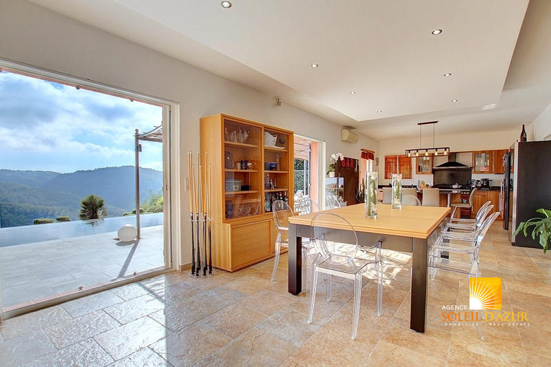 Villa - 210 m² - 7 pièces