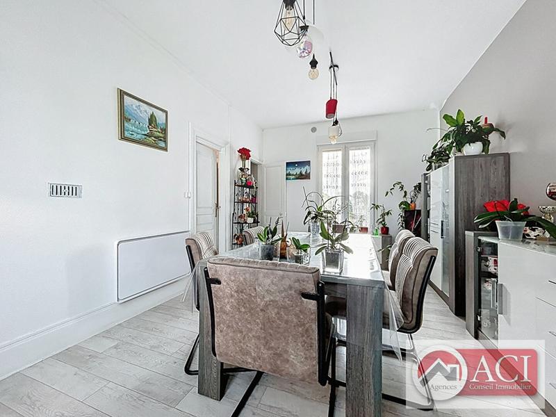 Maison - 140 m² - 7 pièces