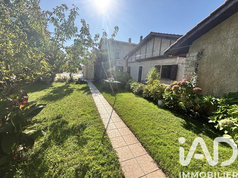 Maison - 162 m² - 10 pièces