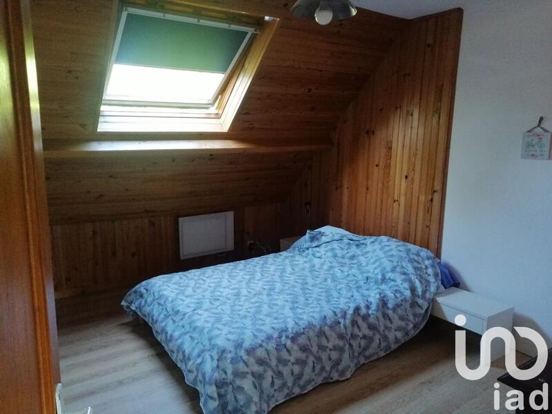 Maison - 209 m² - 9 pièces