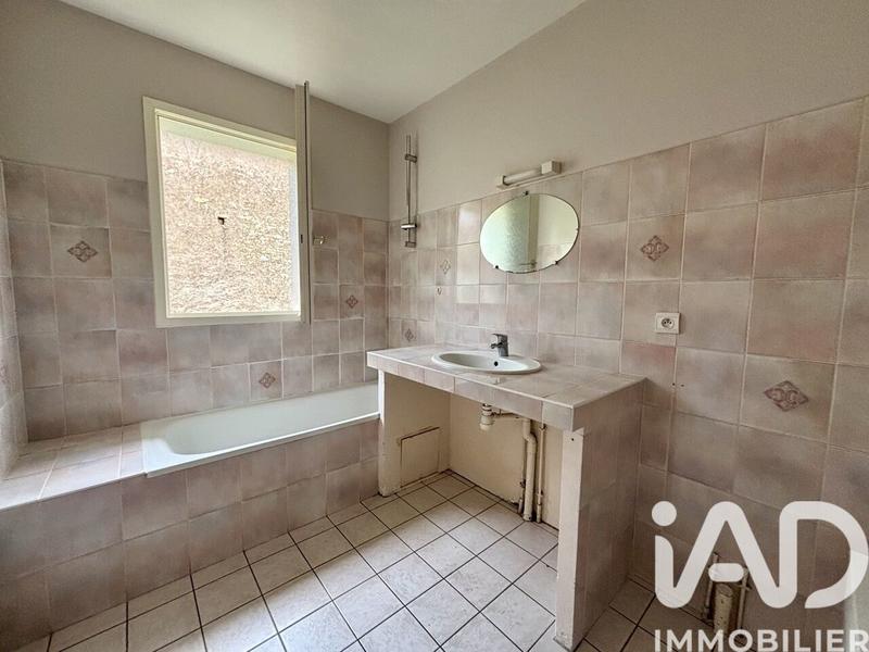 Maison - 96 m² - 4 pièces