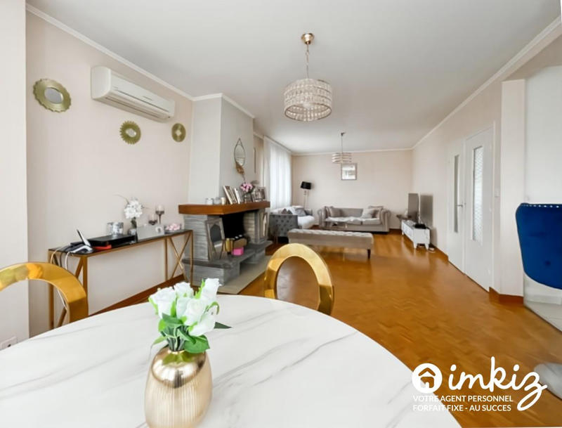 Maison - 180 m² - 8 pièces