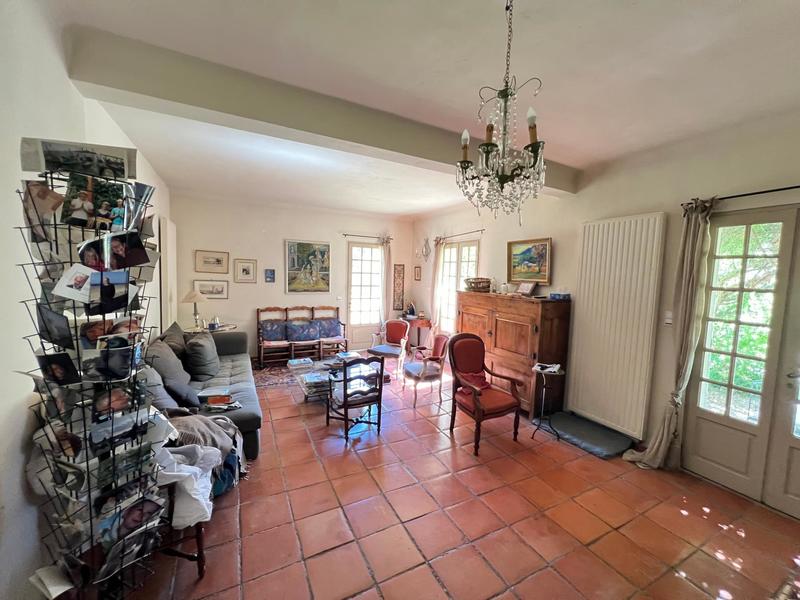 Maison - 215 m² - 7 pièces