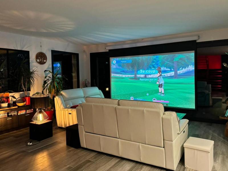 Maison - 238 m² - 7 pièces