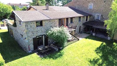 Maison - 240 m² - 6 pièces