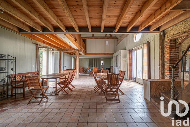 Maison - 207 m² - 6 pièces