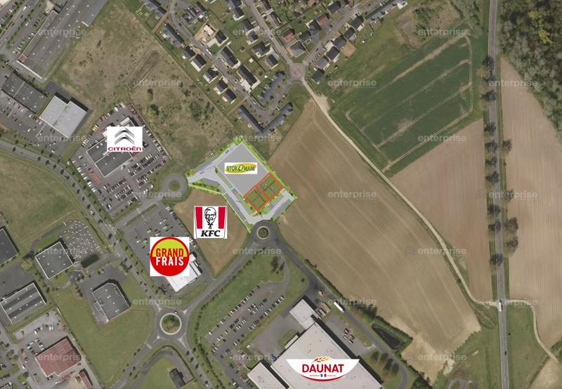 Local commercial - 709 m²