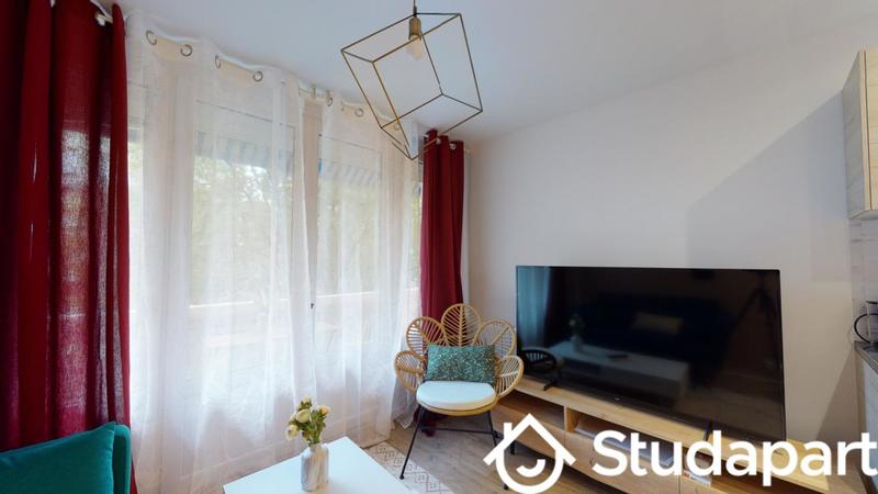 Chambre - 10 m² - 1 pièce