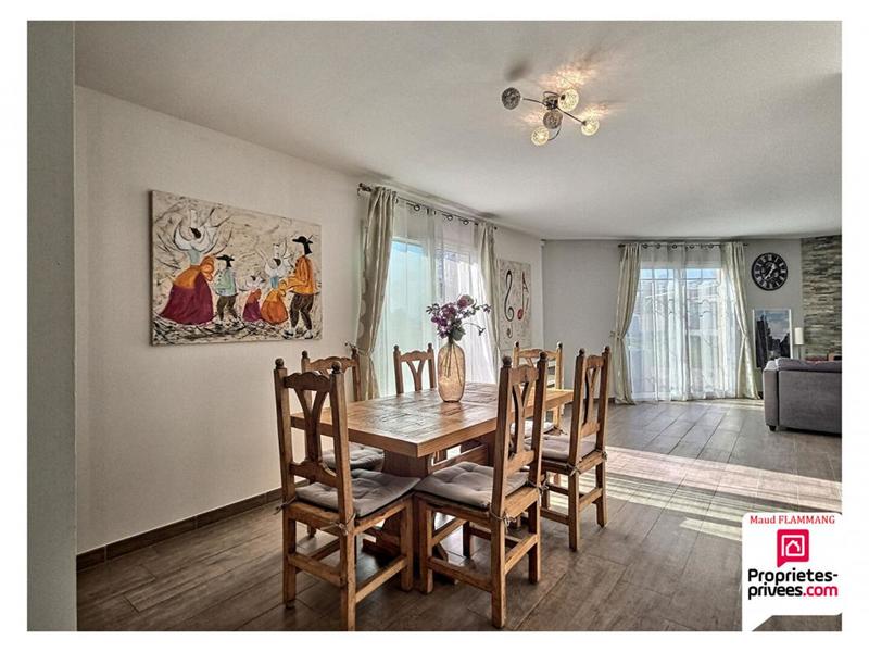 Maison - 167 m² - 8 pièces