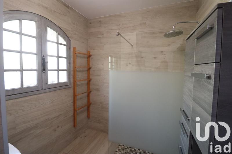 Maison - 240 m² - 6 pièces