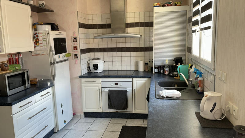 Maison - 121 m² - 11 pièces