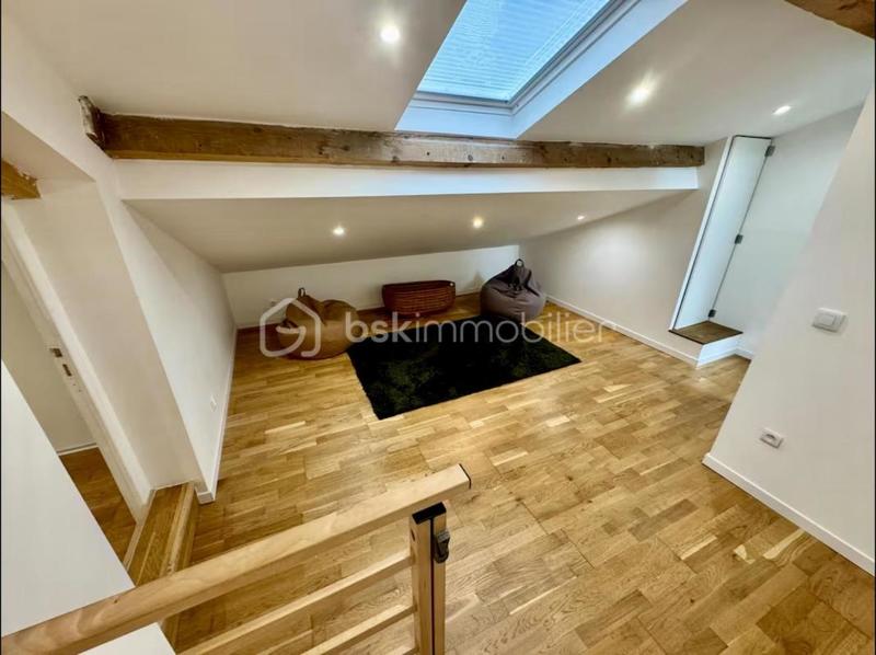 Maison traditionnelle - 160 m² - 5 pièces