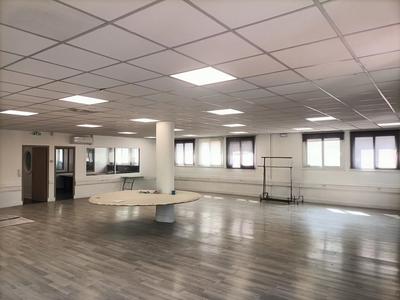 Bureau - 275 m² - 6 pièces