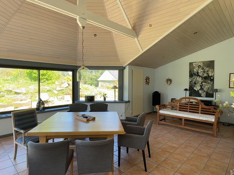 Maison - 201 m² - 7 pièces