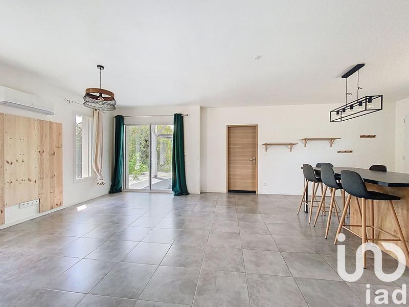 Maison - 93 m² - 5 pièces