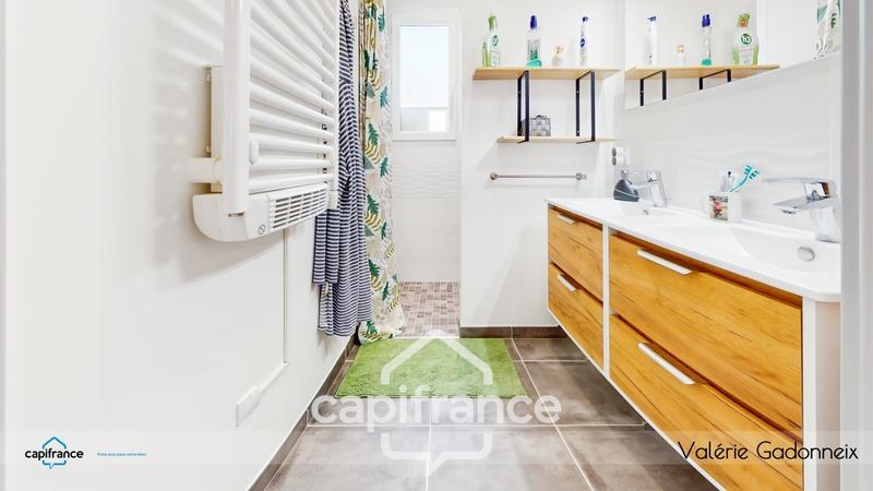 Maison - 94 m² - 4 pièces