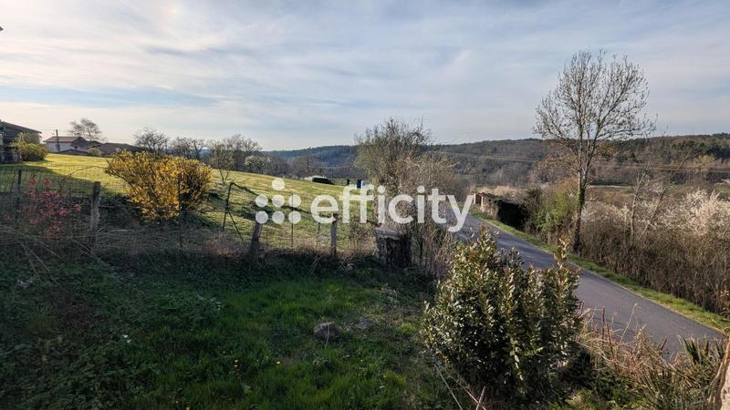 Maison - 210 m² - 12 pièces