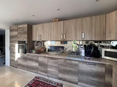 Villa - 164 m² - 6 pièces