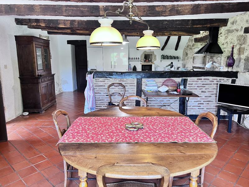 Maison - 200 m² - 7 pièces