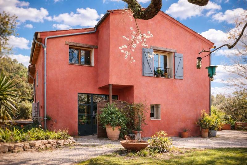 Maison - 92 m² - 4 pièces