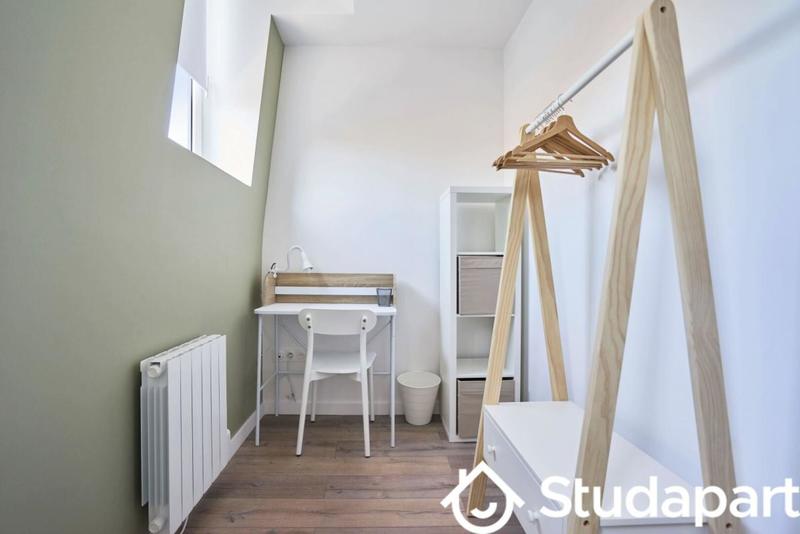 Chambre - 10 m² - 1 pièce