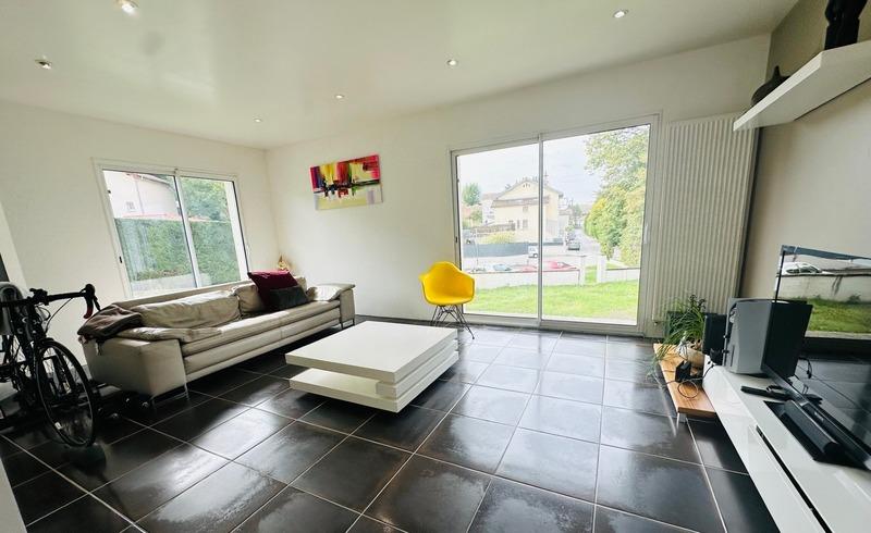 Maison - 122 m² - 5 pièces