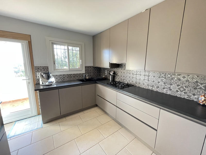 Villa - 170 m² - 9 pièces