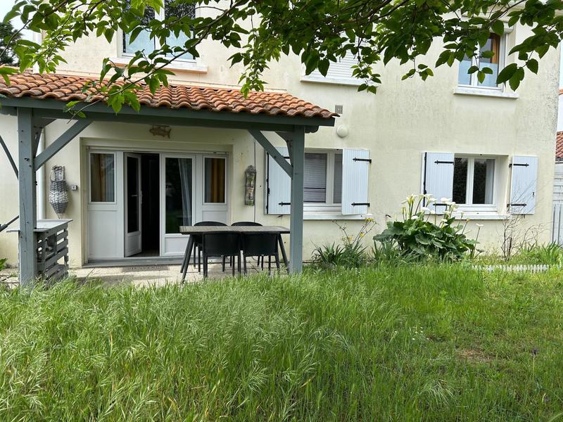 Maison - 170 m² - 7 pièces