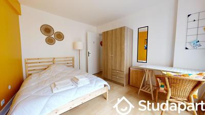 Chambre - 11 m² - 1 pièce