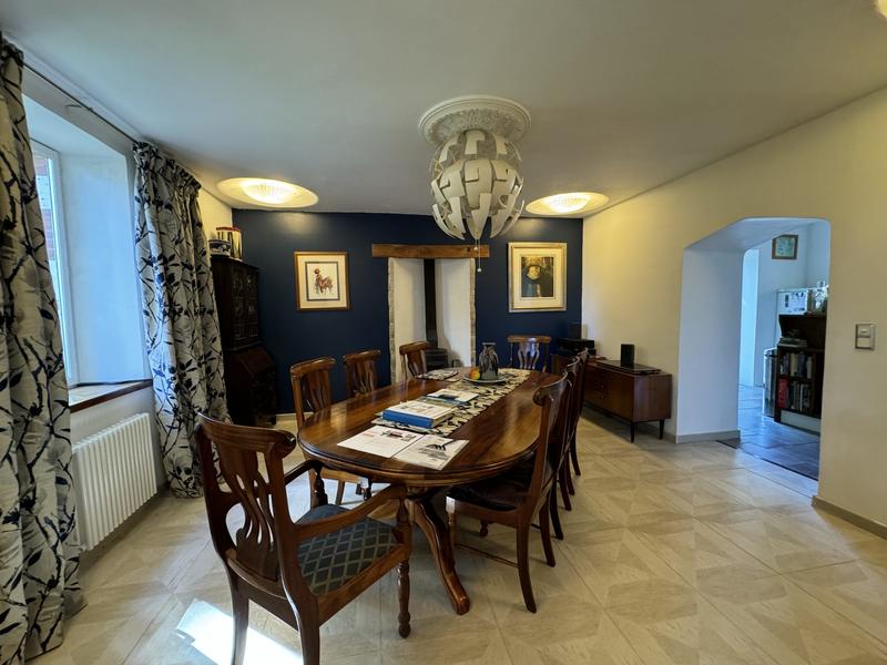 Maison ancienne - 206 m² - 6 pièces