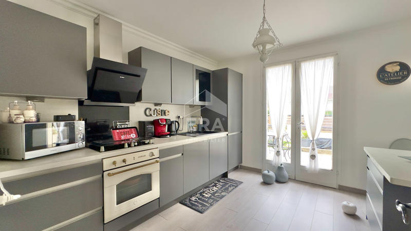 Maison - 107 m² - 5 pièces