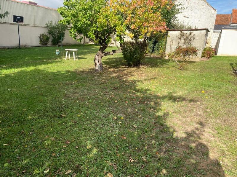 Terrain constructible - 759 m²