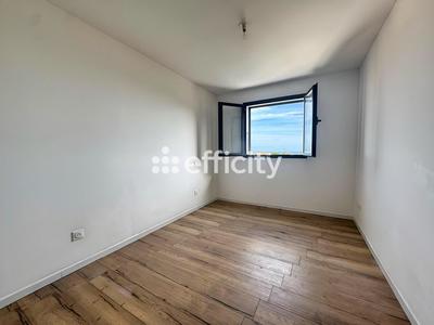 Villa - 95 m² - 4 pièces