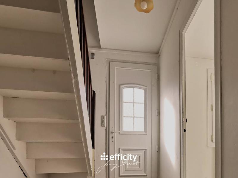 Maison - 93 m² - 6 pièces