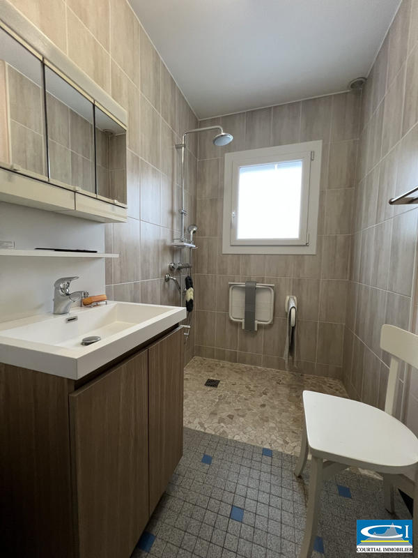 Maison traditionnelle - 104 m² - 7 pièces