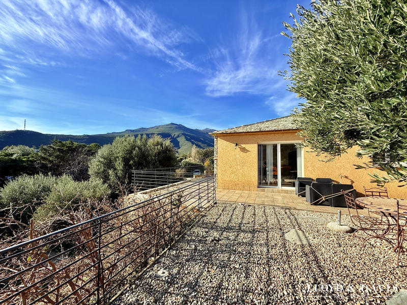 Maison - 200 m² - 7 pièces