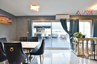 Maison - 125 m² - 5 pièces