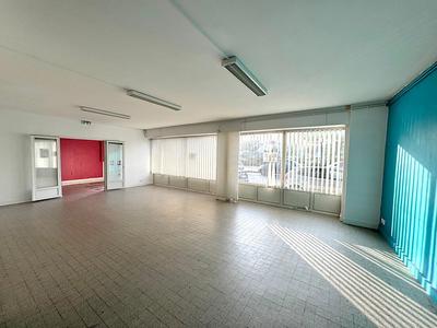 Local commercial - 202 m² - 8 pièces