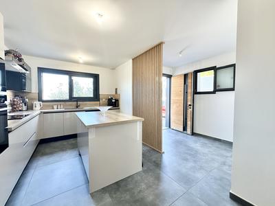 Maison - 130 m² - 5 pièces