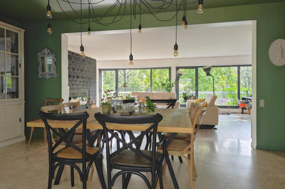 Maison - 300 m² - 8 pièces