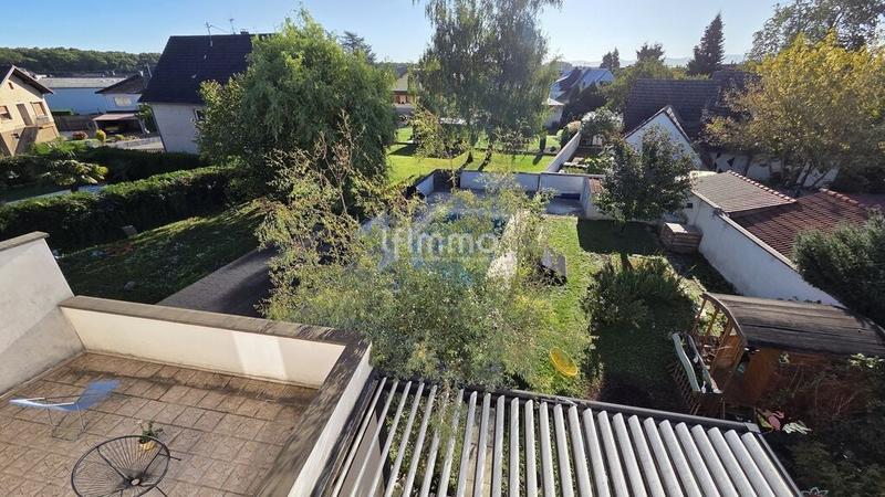 Maison - 225 m² - 8 pièces