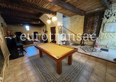 Maison de village - 205 m² - 5 pièces