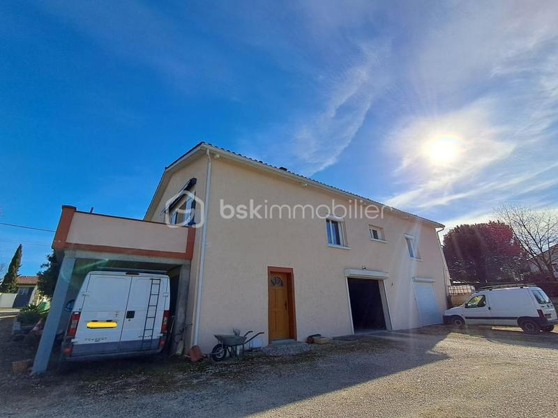 Maison traditionnelle - 140 m² - 4 pièces