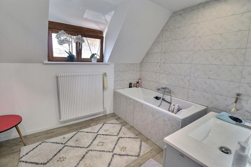 Maison - 112 m² - 6 pièces