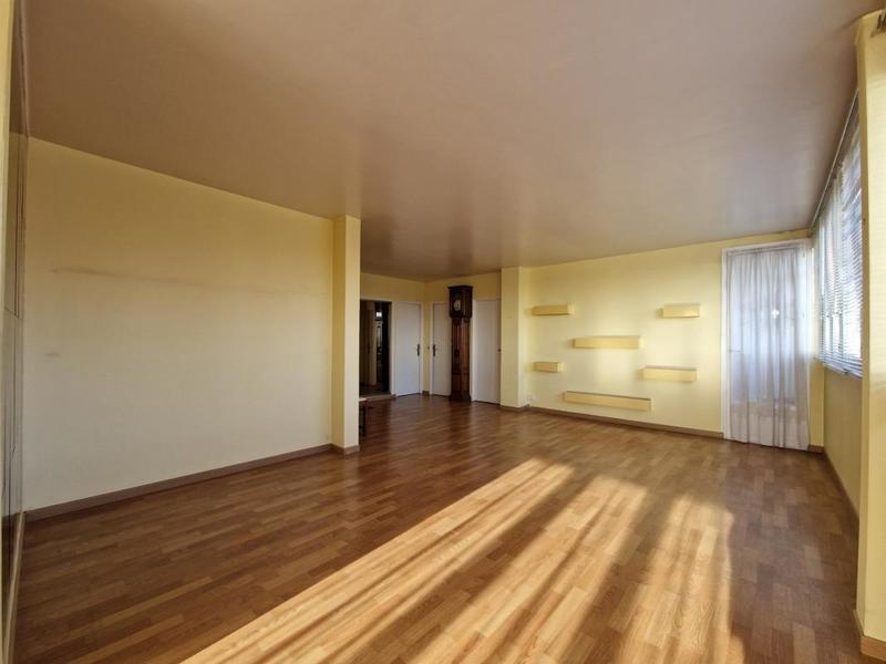 Appartement ancien - 97 m² - 5 pièces