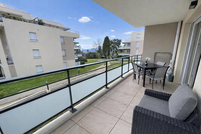 Appartement - 65 m² - 3 pièces