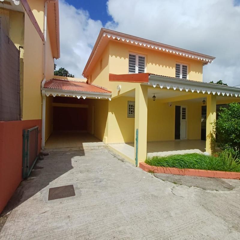 Maison - 123 m² - 3 pièces