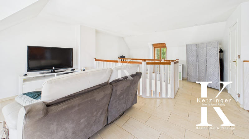 Maison traditionnelle - 140 m² - 5 pièces