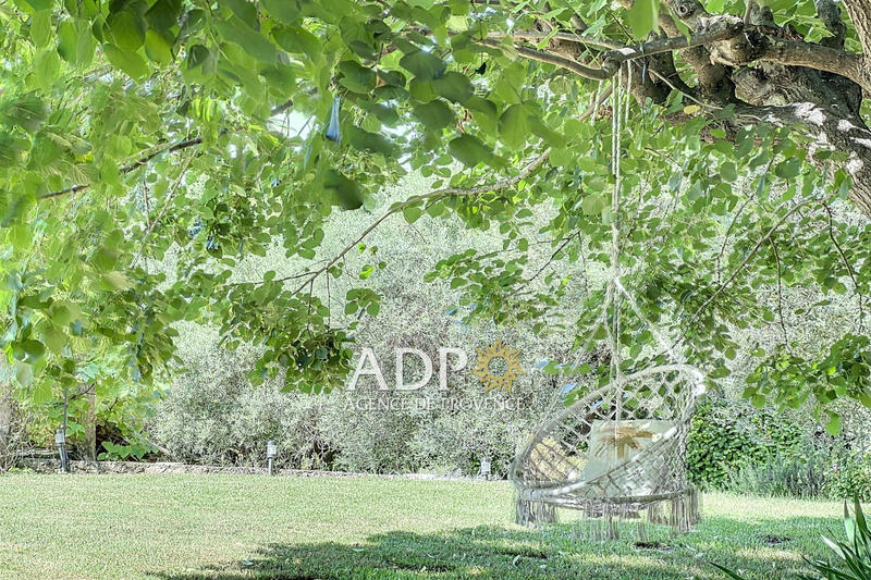 Maison - 194 m² - 6 pièces