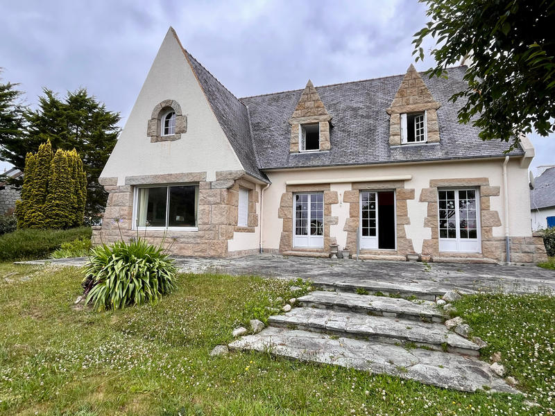 Maison ancienne - 200 m² - 7 pièces